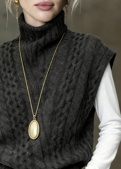 Beautifully Finished Garment in a Timeless Design