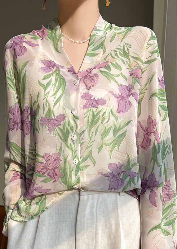 Well Tailored Blouse with a Graceful Silhouette