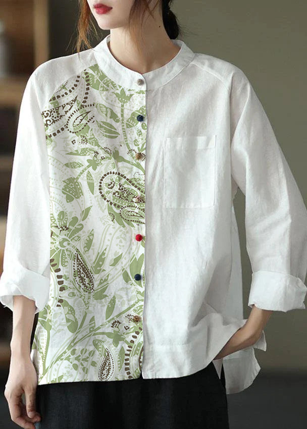 Classic Vintage Blouse with a Flattering Fit