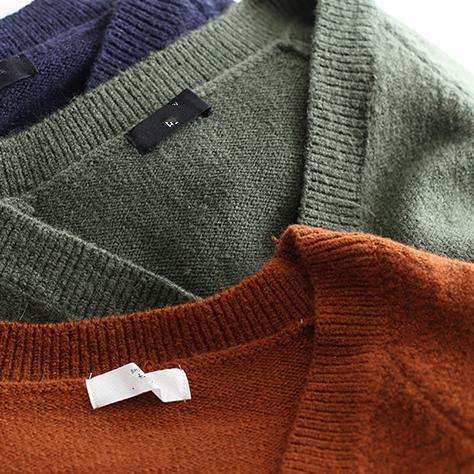 Classic Vintage Sweater with a Flattering Fit