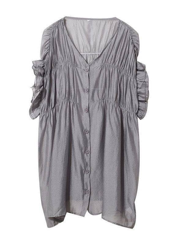 Classic Vintage Blouse with a Flattering Fit