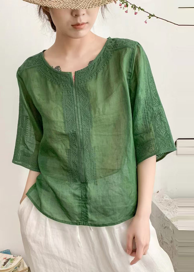Beautifully Finished Shirt in a Timeless Design