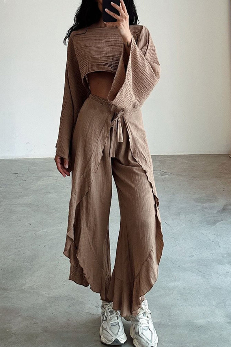 Well Tailored Pants with a Graceful Silhouette