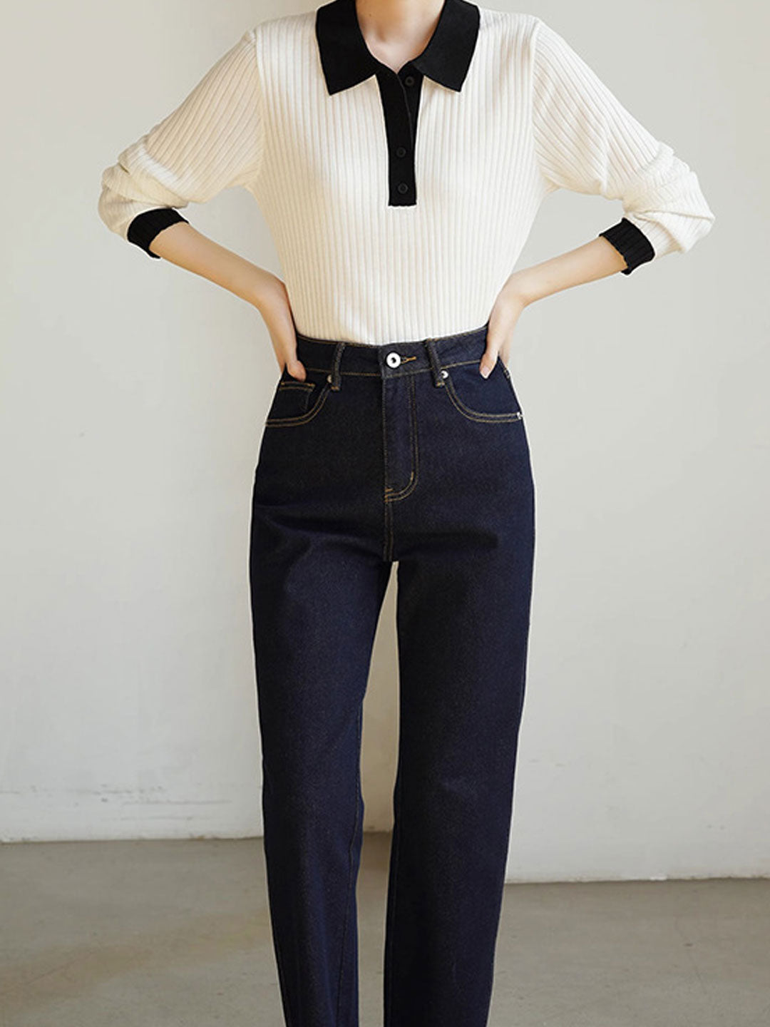 Classic Vintage Sweater with a Flattering Fit