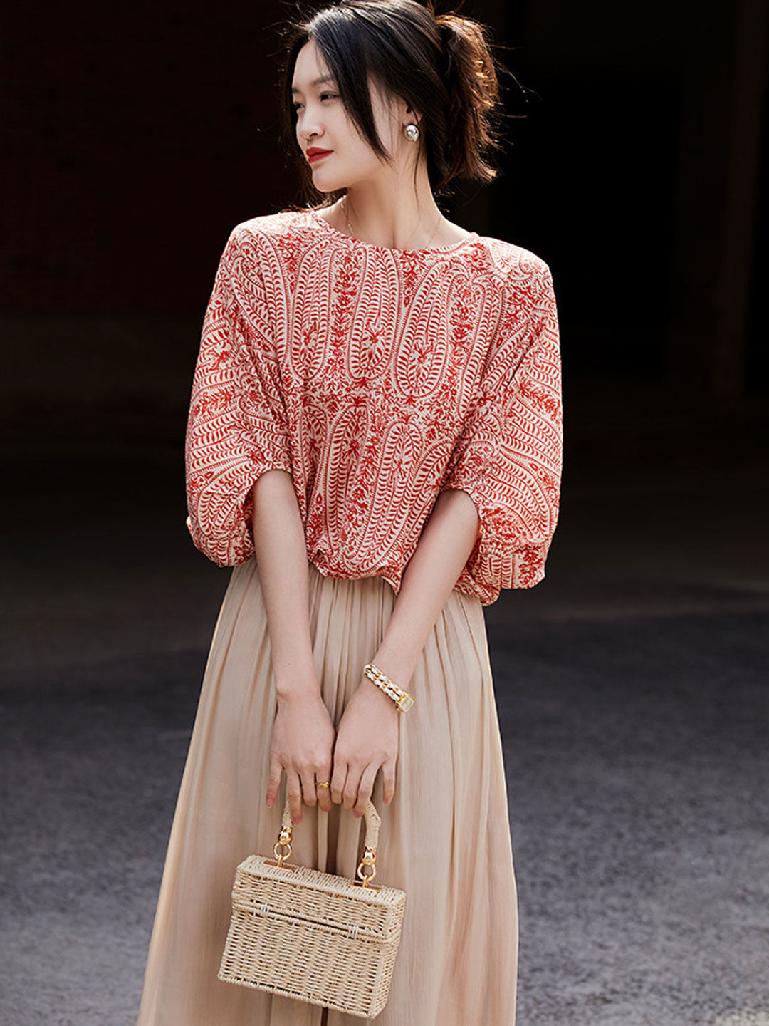 Elegantly Styled Blouse for Everyday Wear