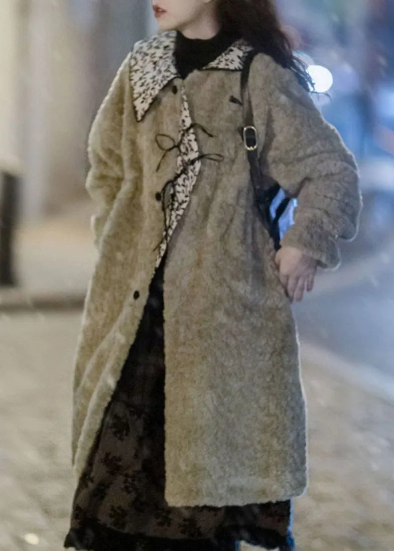 Sophisticated Coat with a Clean Classic Look
