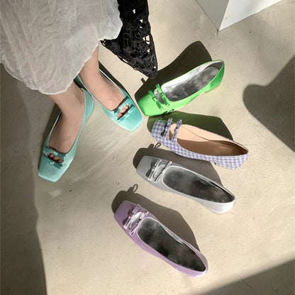 Graceful Orthopedic Loafers for Modern Look
