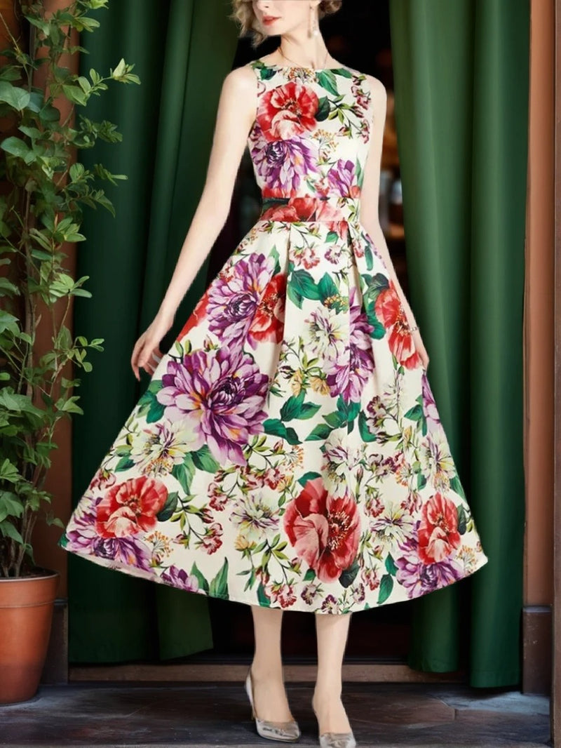 Classic Vintage Dress with a Flattering Fit