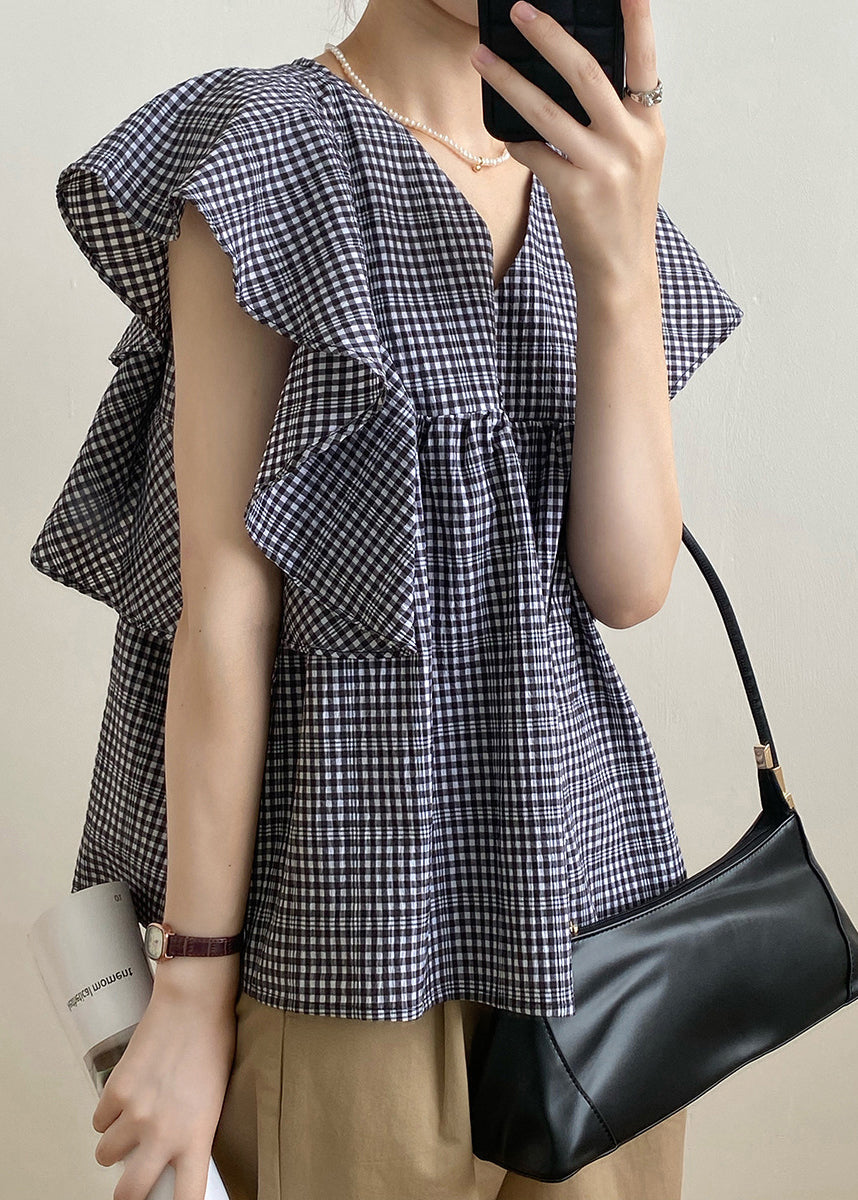 A Vintage Style Shirt with Delicate Timeless Details