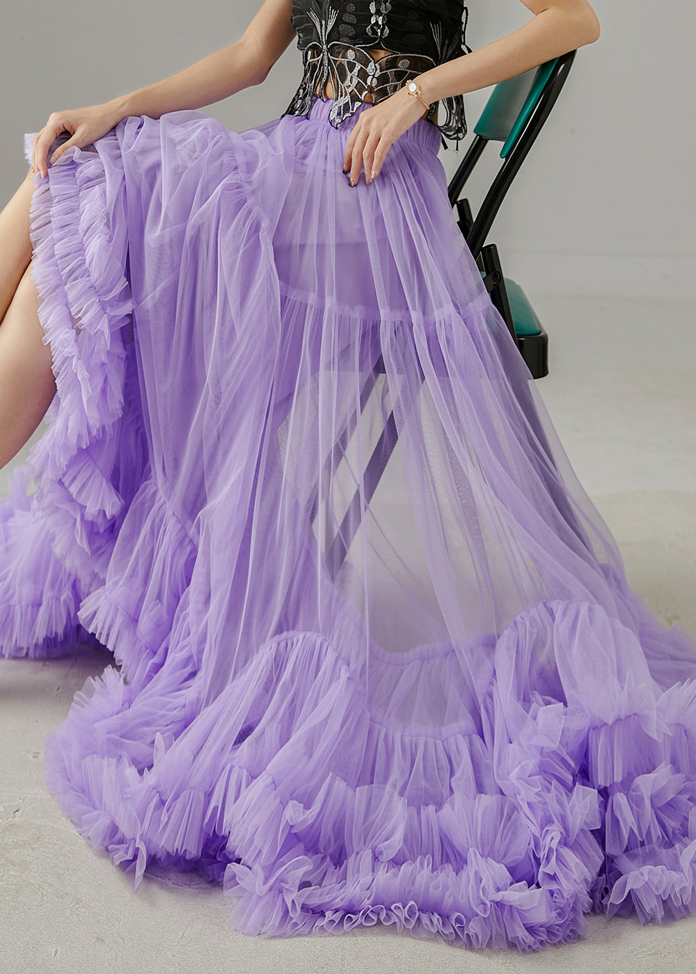 Well Tailored Garment with a Graceful Silhouette