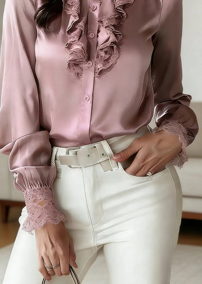 Well Tailored Top with a Graceful Silhouette
