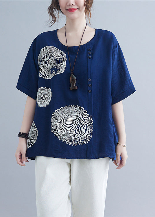 Well Tailored Garment with a Graceful Silhouette