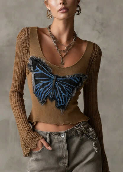 Well Tailored Top with a Graceful Silhouette
