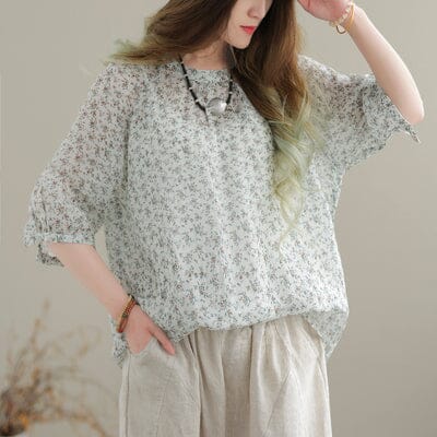 Classic Vintage T-Shirt with a Flattering Fit