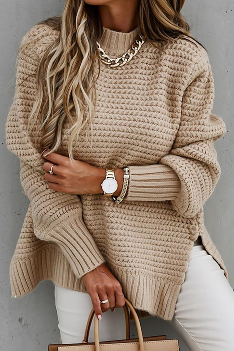 Classic Vintage Sweater with a Flattering Fit
