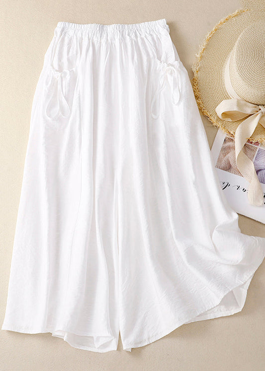 Effortlessly Elegant Pants with a Timeless Design