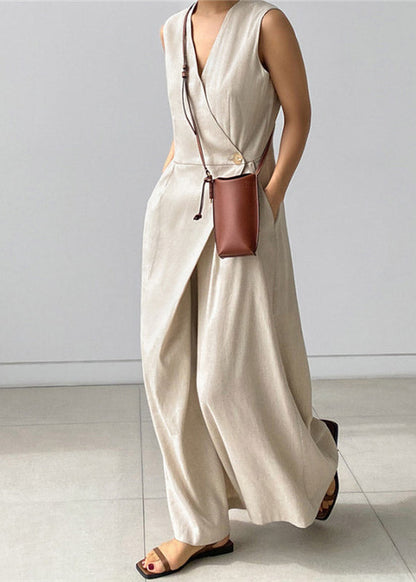 Effortlessly Elegant Pants with a Timeless Design