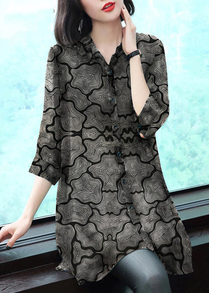 Classic Vintage Shirt with a Flattering Fit