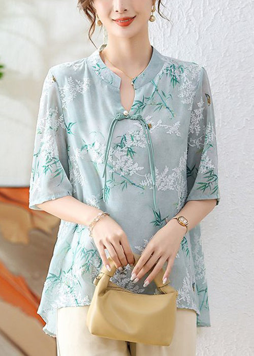 Sophisticated Blouse with a Clean Classic Look
