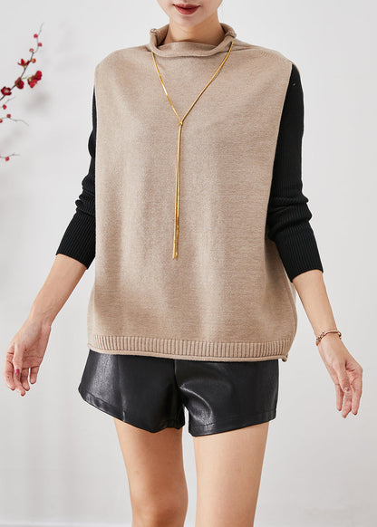 A Vintage Style Top with Delicate Timeless Details