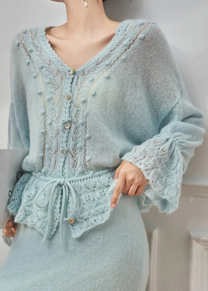 Effortlessly Elegant Sweater with a Timeless Design