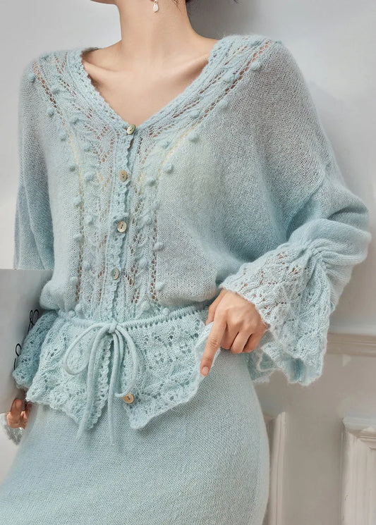 Effortlessly Elegant Sweater with a Timeless Design