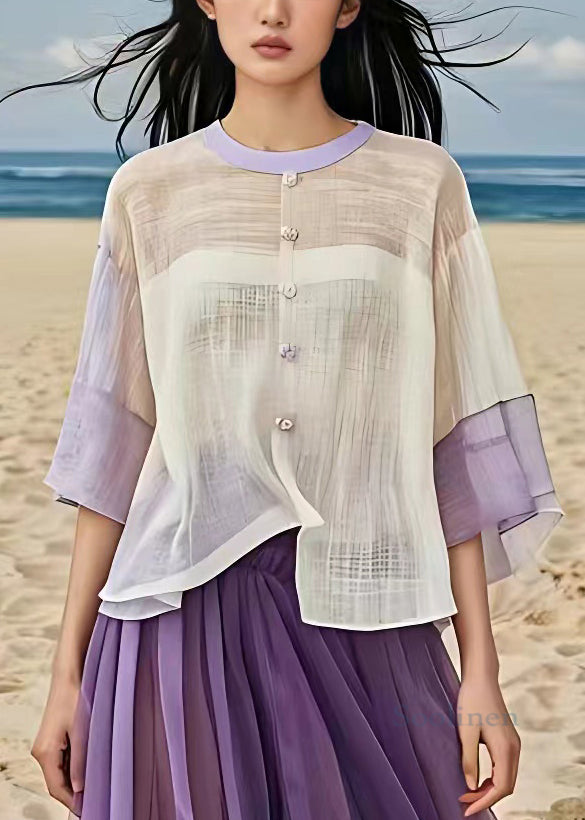 Classic Vintage Shirt with a Flattering Fit