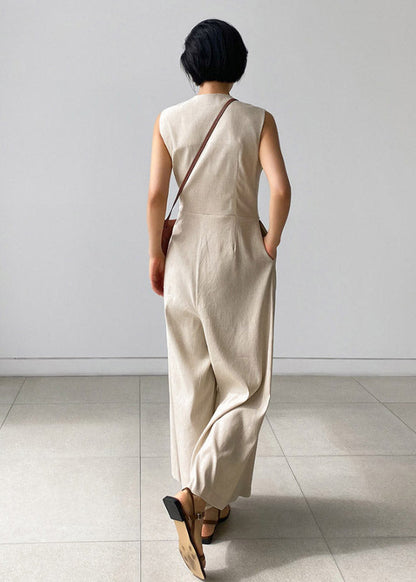 Effortlessly Elegant Pants with a Timeless Design
