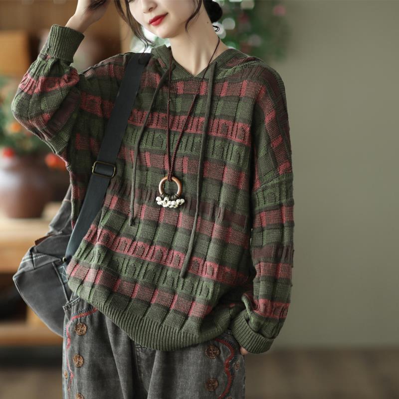 Beautifully Finished Sweater in a Timeless Design