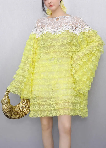 Well Tailored Top with a Graceful Silhouette