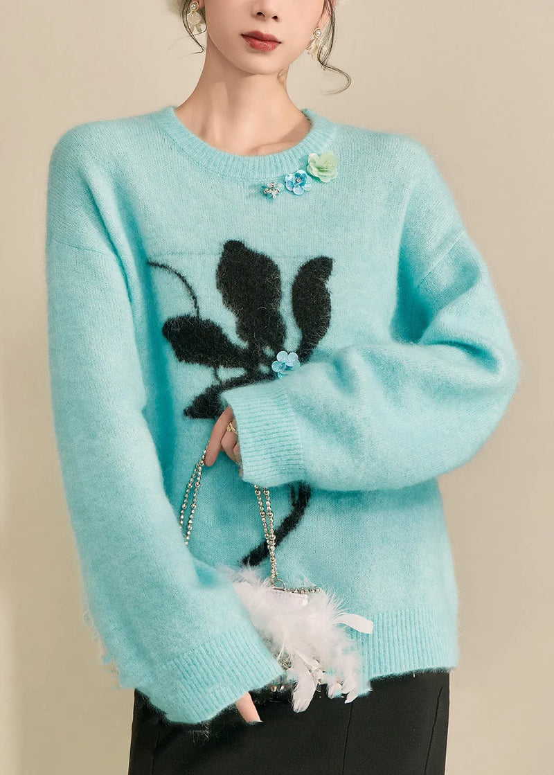 Beautifully Finished Sweater in a Timeless Design