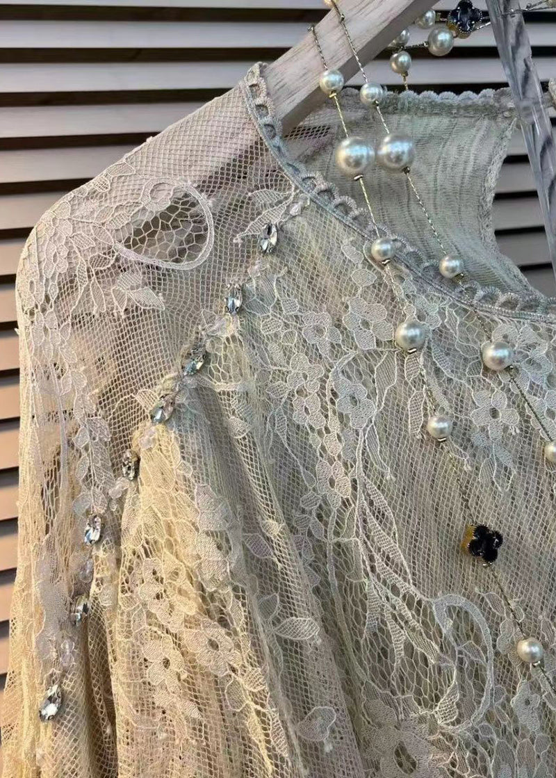 Classic Vintage Top with a Flattering Fit