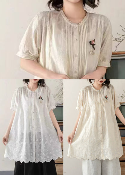 Well Tailored Top with a Graceful Silhouette