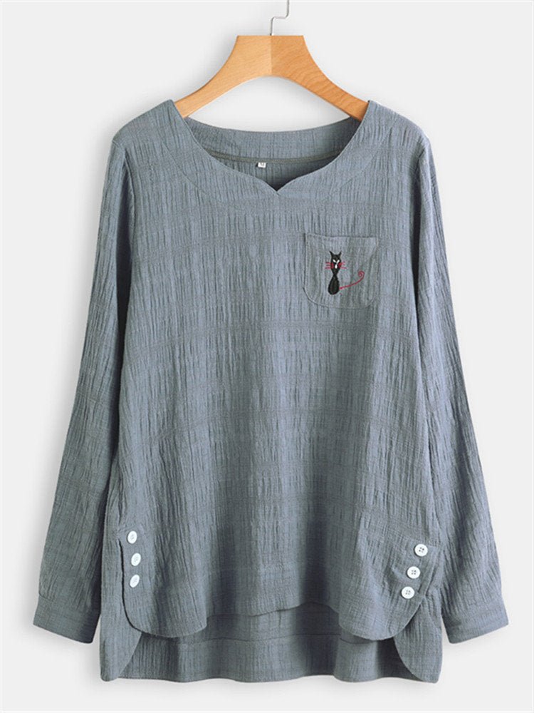 Classic Vintage T-Shirt with a Flattering Fit