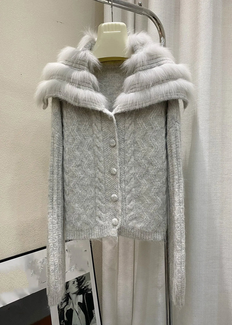 Elegantly Styled Cardigan for Everyday Wear