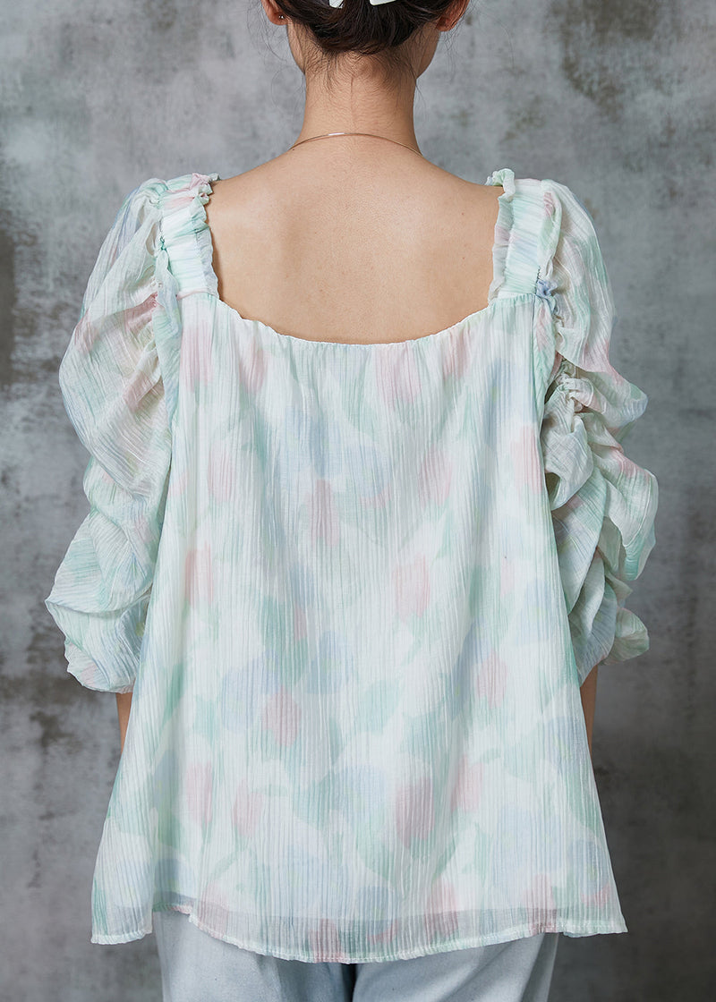 Well Tailored Blouse with a Graceful Silhouette