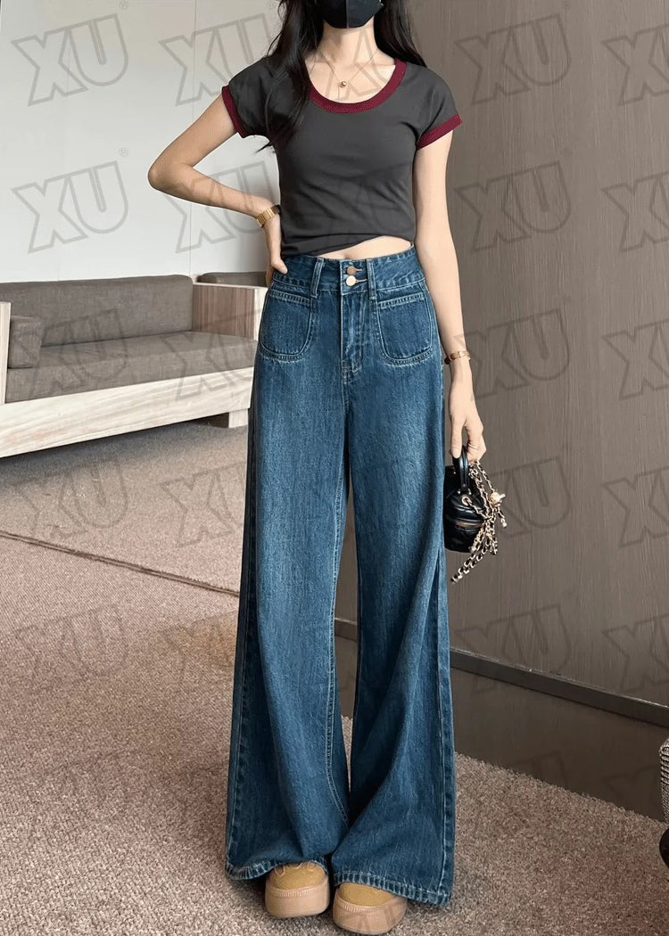Effortlessly Elegant Pants with a Timeless Design