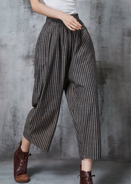 Effortlessly Elegant Pants with a Timeless Design