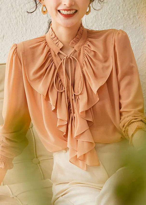 Well Tailored Top with a Graceful Silhouette