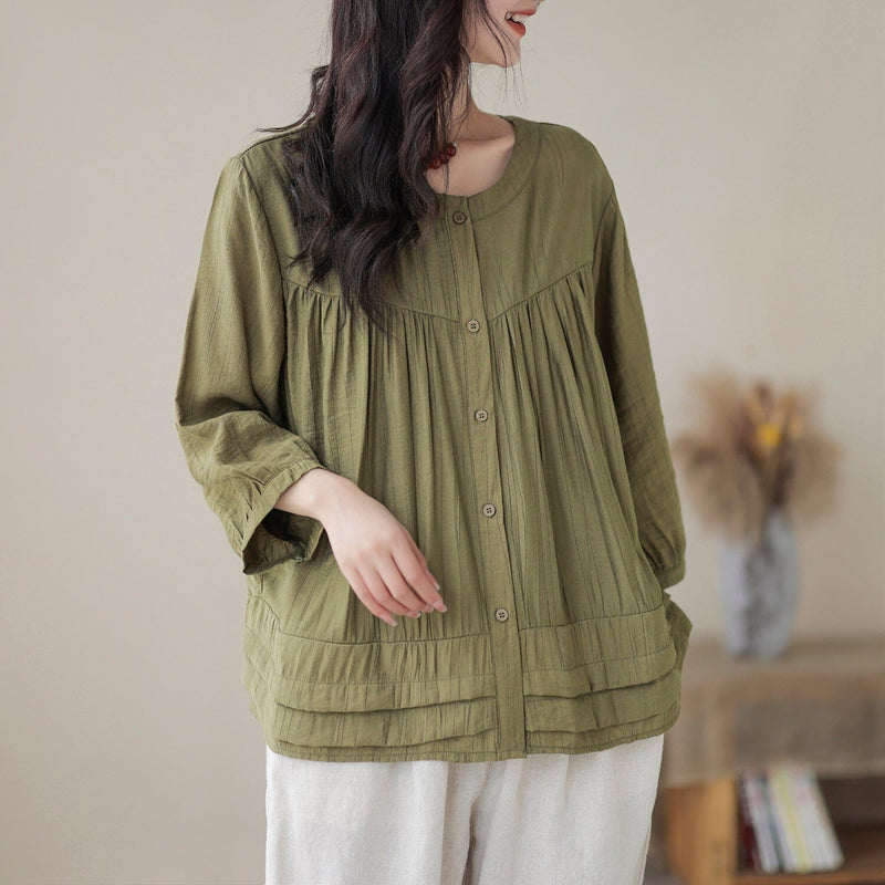 Classic Vintage Blouse with a Flattering Fit