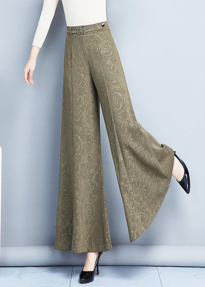Well Tailored Pants with a Graceful Silhouette