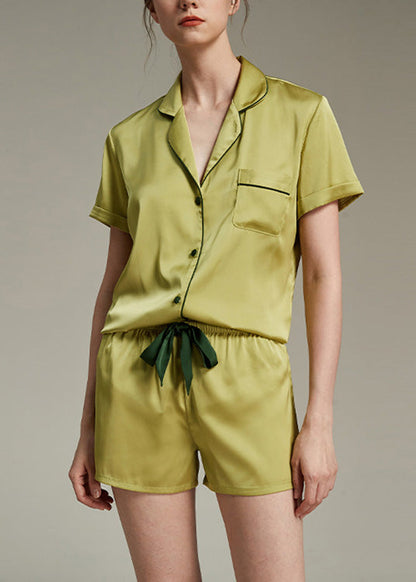 Effortlessly Elegant Garment with a Timeless Design