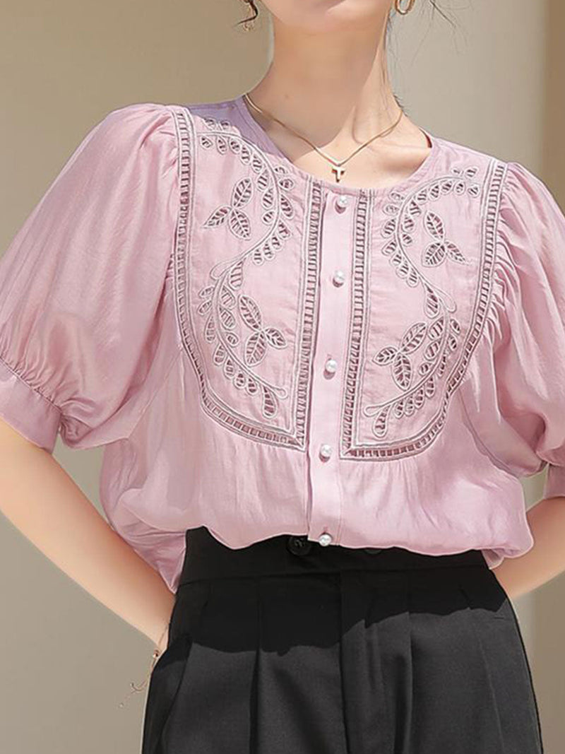 A Vintage Style Top with Delicate Timeless Details
