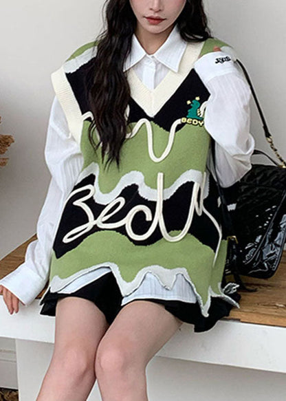 Elegantly Styled Coat for Everyday Wear
