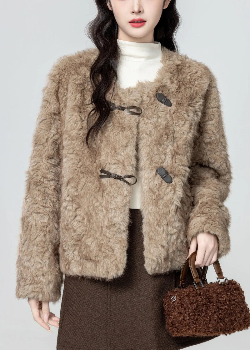 Sophisticated Coat with a Clean Classic Look