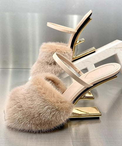 Graceful Orthopedic Sandals for Modern Look