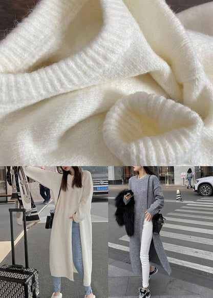Effortlessly Elegant Sweater with a Timeless Design