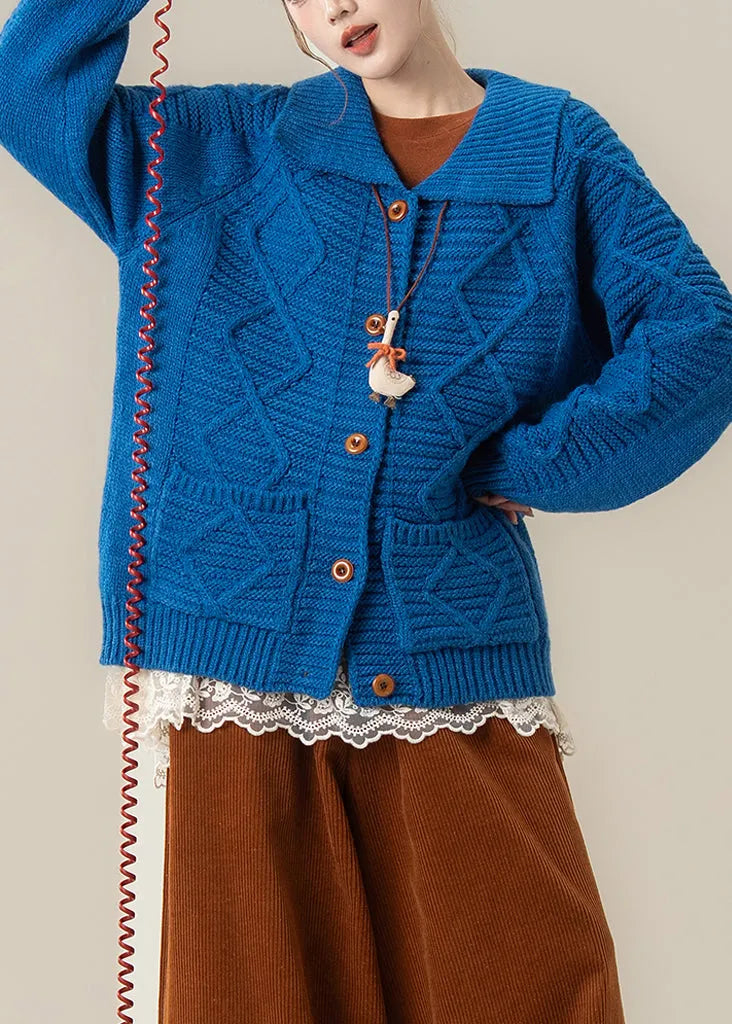 Beautifully Finished Coat in a Timeless Design