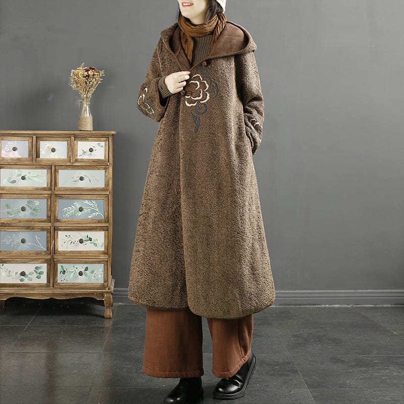 Well Tailored Coat with a Graceful Silhouette