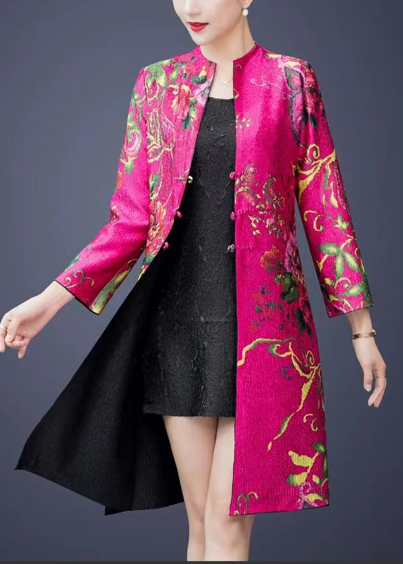 Well Tailored Coat with a Graceful Silhouette
